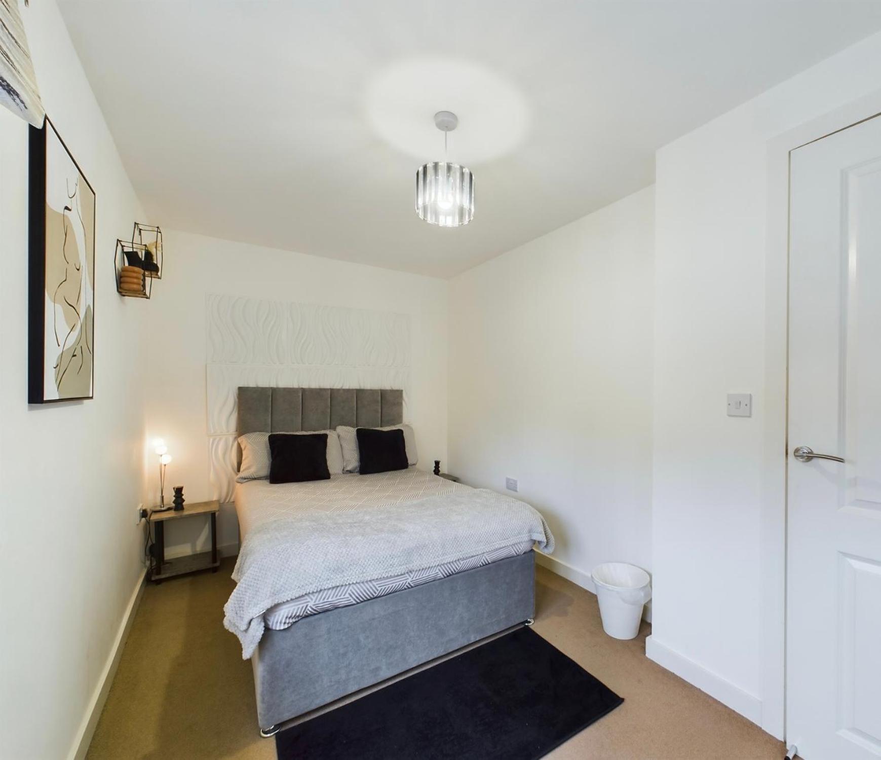 Modern 2 Bed City Apartment With Private Parking Swansea Buitenkant foto